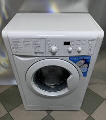 Стиральная машина Indesit IWSD 51051 CIS (5 кг/1000 об/мин) новая