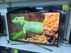 4K/UHD Телевизор Samsung UE40MU6100U